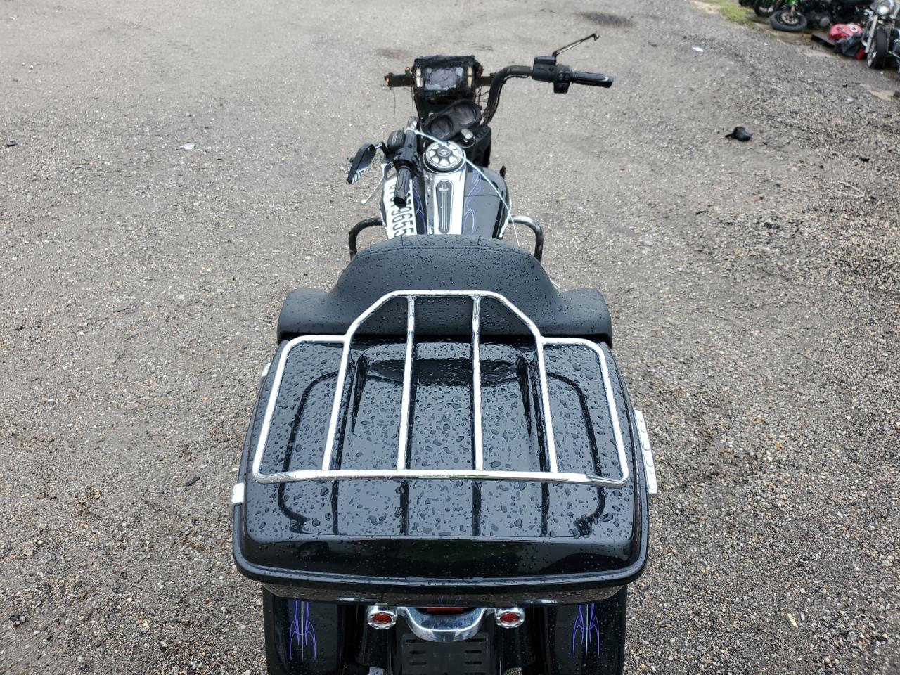 2017 Harley-Davidson Fltrxs Road Glide Special VIN: 1HD1KTC11HB642181 Lot: 67379655