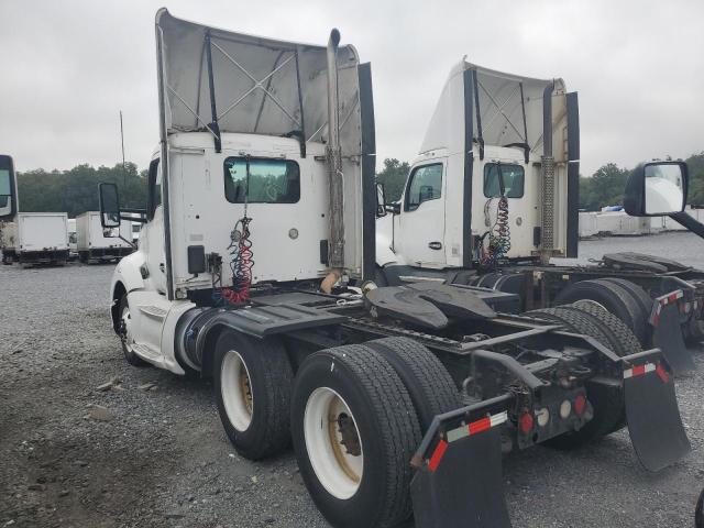 2015 KENWORTH T680 SEMI TRUCK