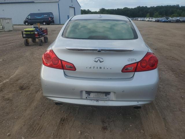  INFINITI G37 2013 Srebrny
