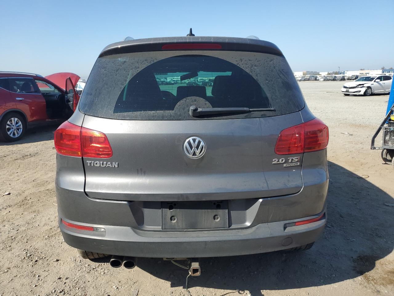 2015 Volkswagen Tiguan S VIN: WVGBV7AX0FW553215 Lot: 70423245