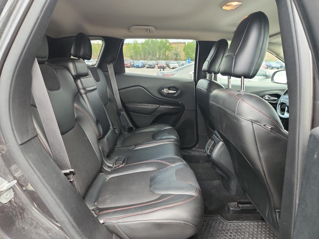 2015 Jeep Cherokee Trailhawk VIN: 1C4PJMBS6FW665072 Lot: 70904015