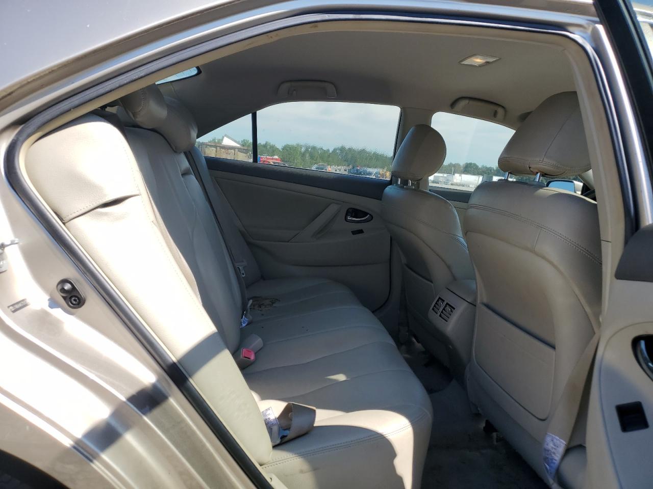 2007 Toyota Camry Hybrid VIN: JTNBB46K573015746 Lot: 70486875