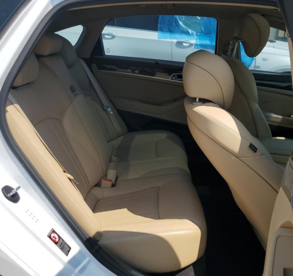 2018 Genesis G80 Base VIN: KMHGN4JE6JU263150 Lot: 69012815