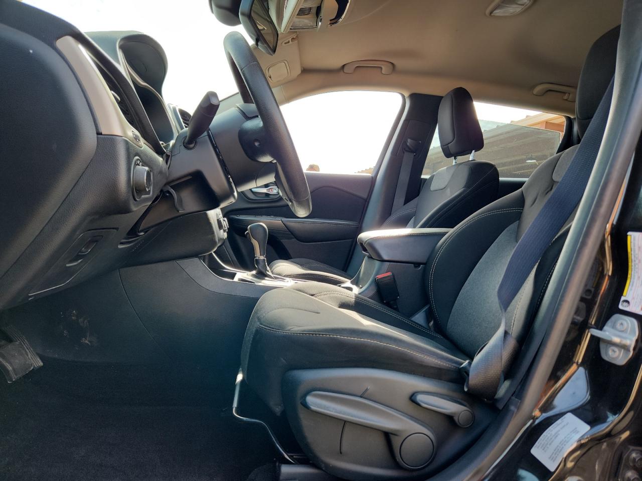 2015 Jeep Cherokee Sport VIN: 1C4PJLAB9FW766439 Lot: 70859605