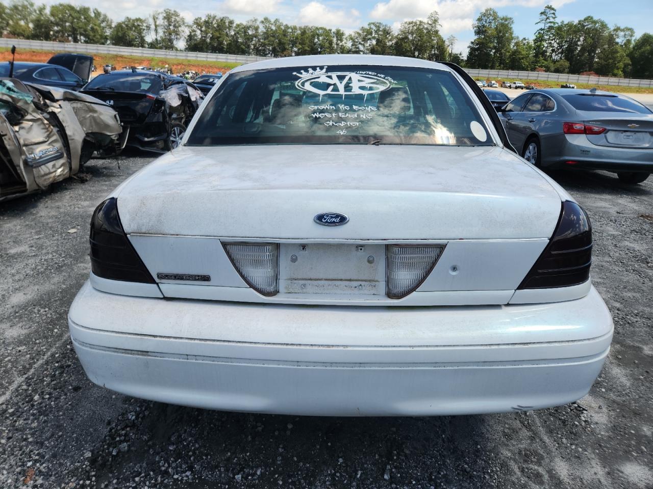 2001 Ford Crown Victoria Police Interceptor VIN: 2FAFP71W81X192052 Lot: 68682405