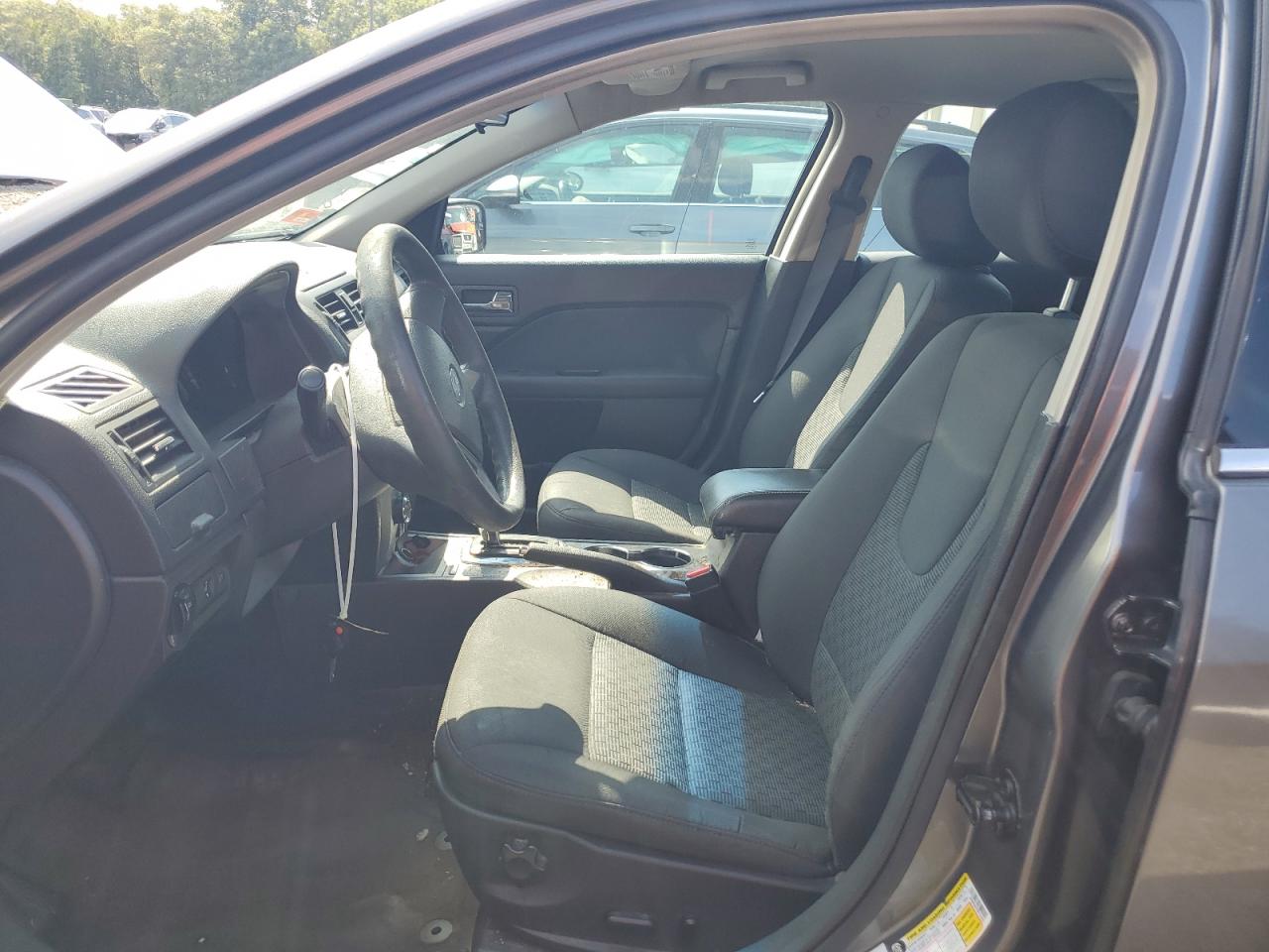 2011 Ford Fusion Se VIN: 3FAHP0HA7BR124562 Lot: 68397215