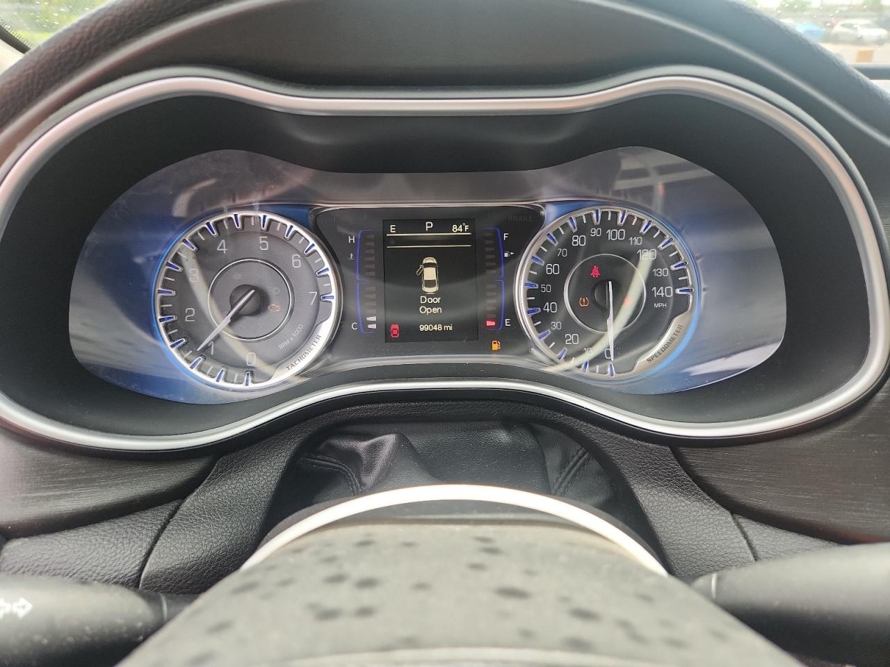 2015 Chrysler 200 Limited VIN: 1C3CCCAB5FN520815 Lot: 68114895