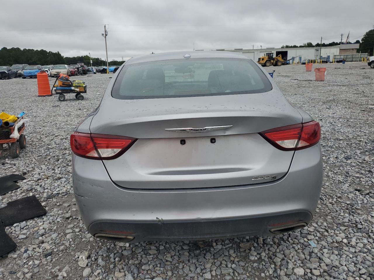 2015 Chrysler 200 S VIN: 1C3CCCBBXFN758612 Lot: 67454685