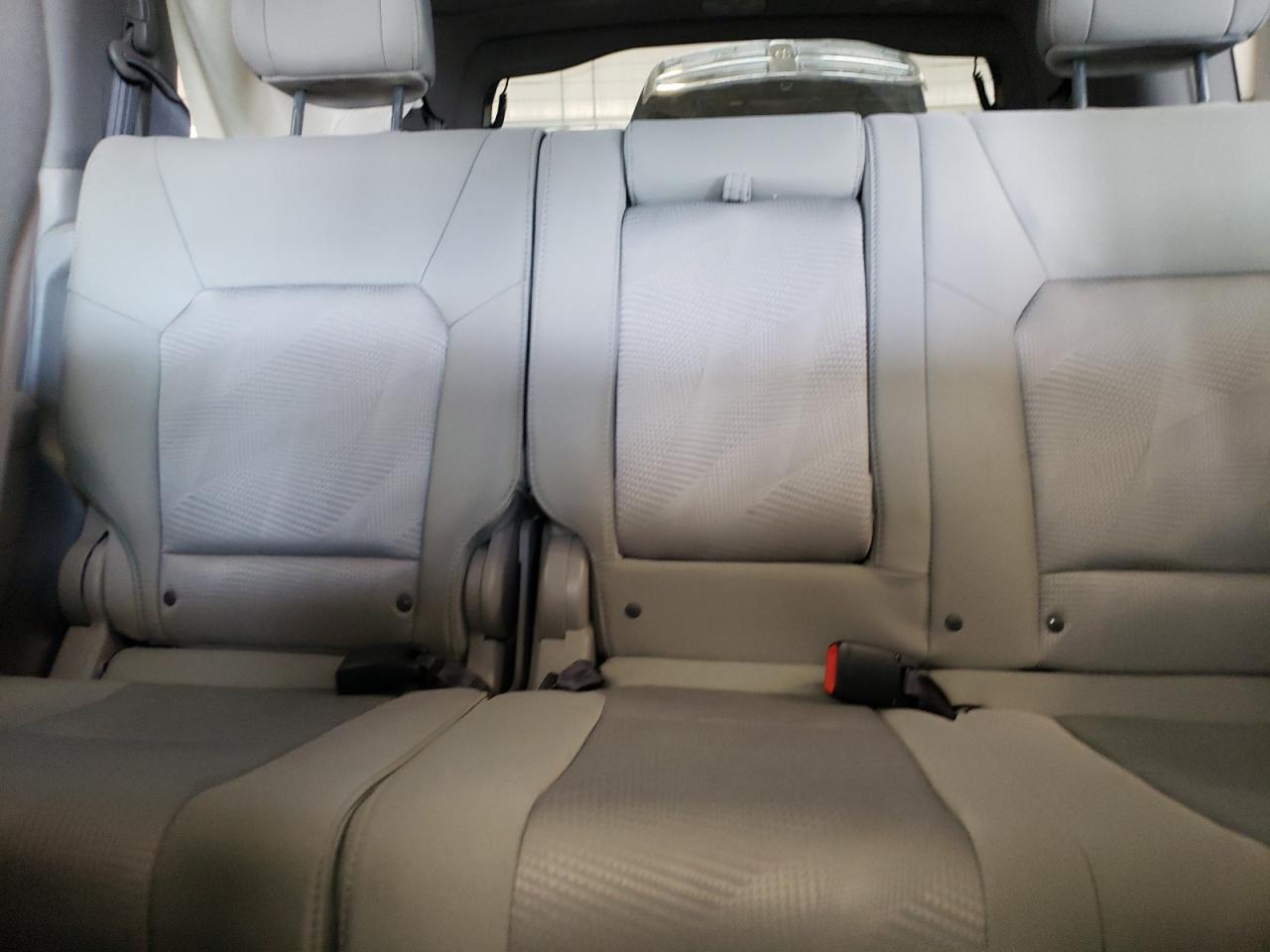 2014 Honda Pilot Lx VIN: 5FNYF4H21EB029384 Lot: 69733885