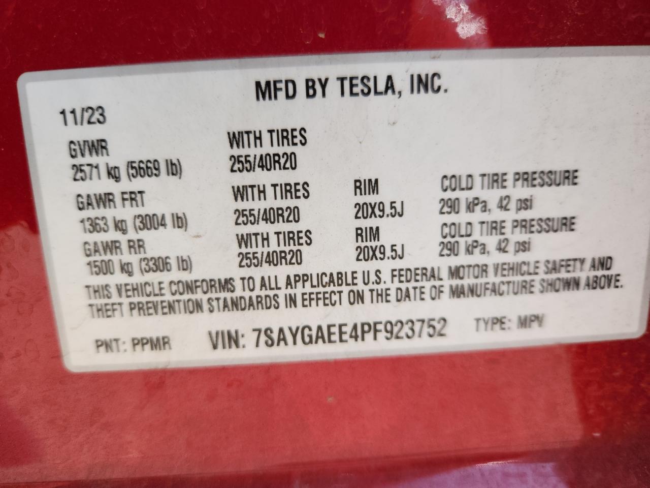 2023 Tesla Model Y VIN: 7SAYGAEE4PF923752 Lot: 70316285