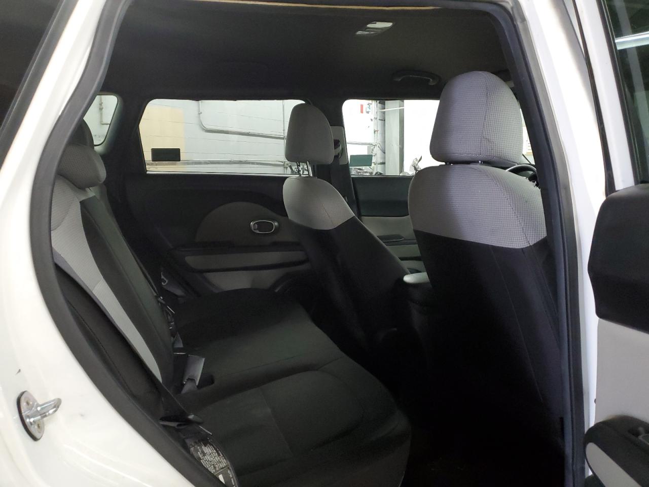 2017 Kia Soul VIN: KNDJN2A28H7465503 Lot: 70529175