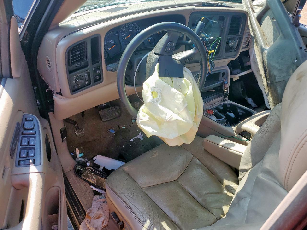 2005 Chevrolet Tahoe C1500 VIN: 1GNEC13T35R248858 Lot: 67605455