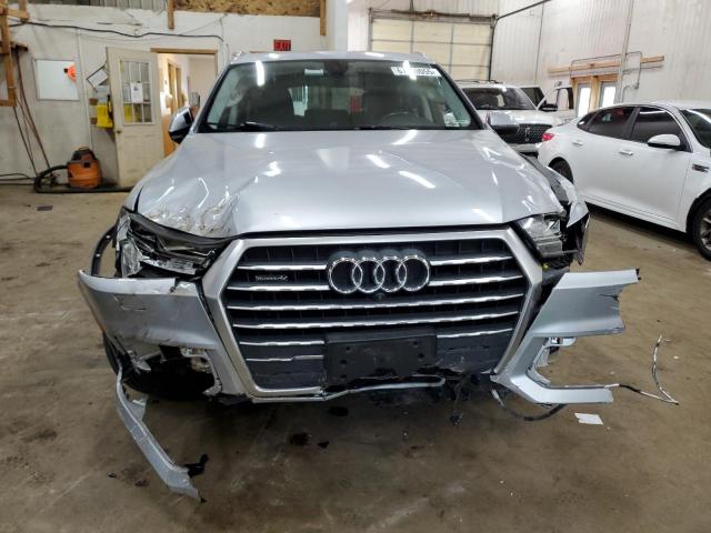  AUDI Q7 2019 Srebrny