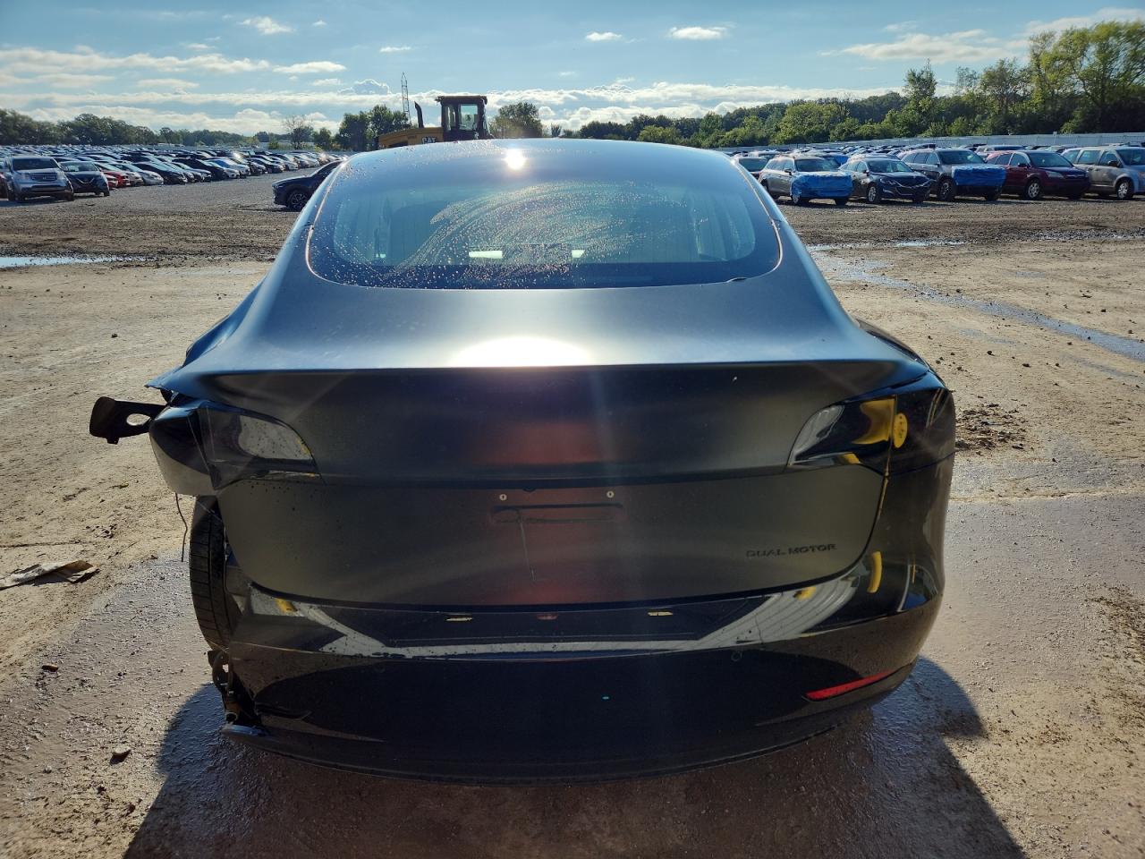 2018 Tesla Model 3 VIN: 5YJ3E1EB1JF099266 Lot: 69037565