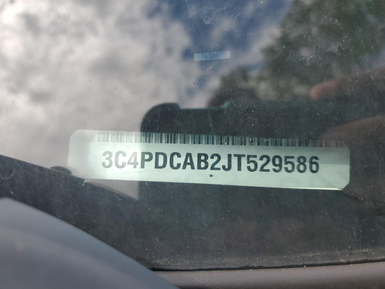 2018 Dodge Journey Se VIN: 3C4PDCAB2JT529586 Lot: 70465055