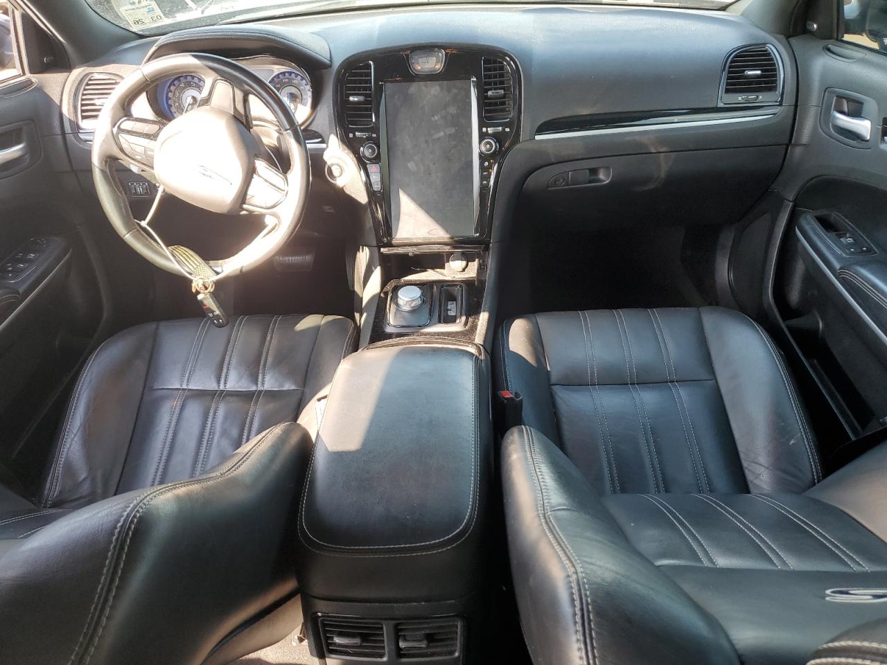 2019 Chrysler 300 S VIN: 2C3CCABT8KH580361 Lot: 67666035