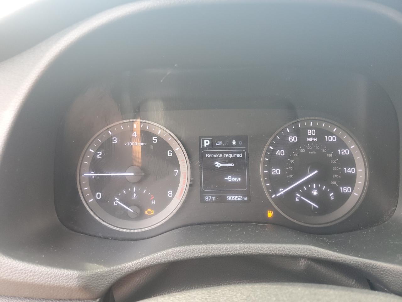 2018 Hyundai Tucson Value VIN: KM8J33A21JU811101 Lot: 68901135