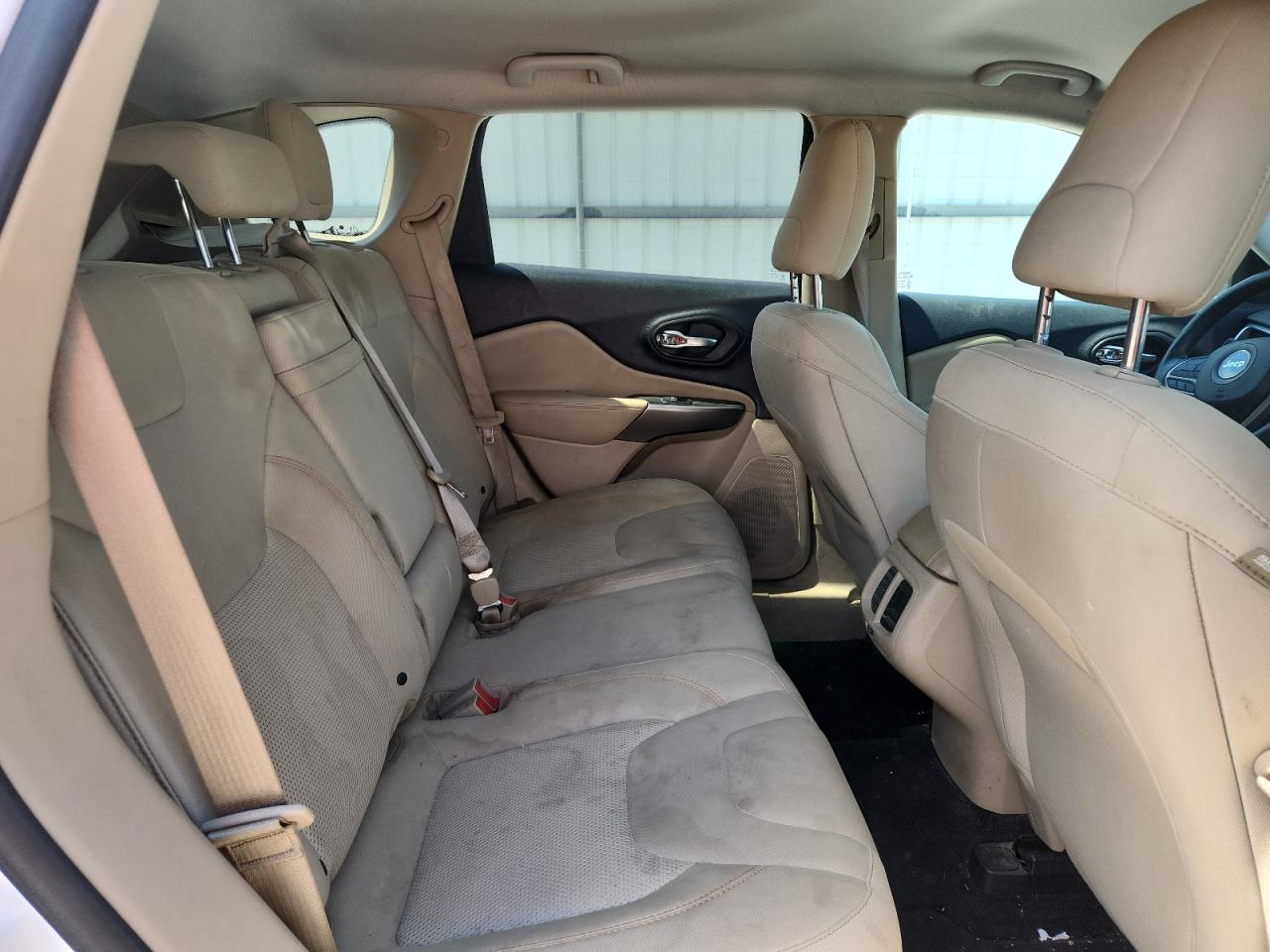 2019 Jeep Cherokee Latitude VIN: 1C4PJLCB3KD203907 Lot: 70016315