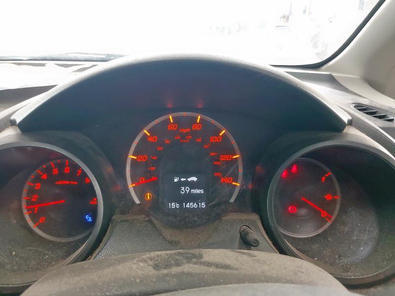 2011 HONDA JAZZ ES