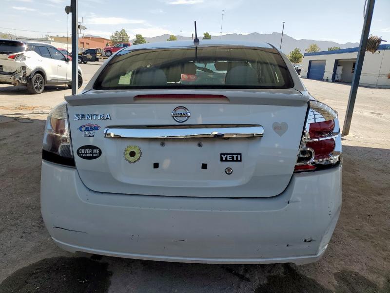 Sedans NISSAN SENTRA 2012 Biały