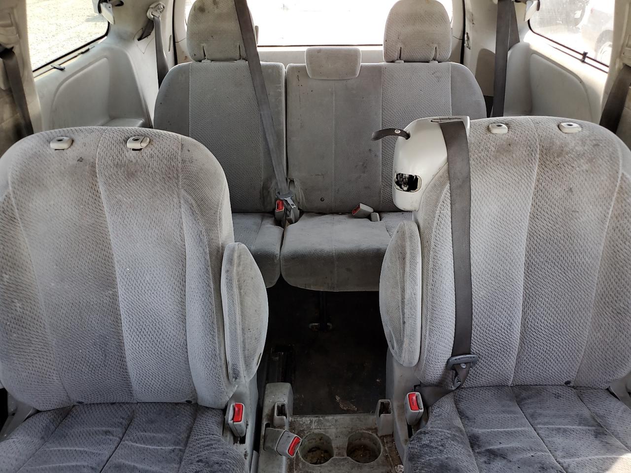 2011 Toyota Sienna Le VIN: 5TDKK3DC7BS071561 Lot: 68593175