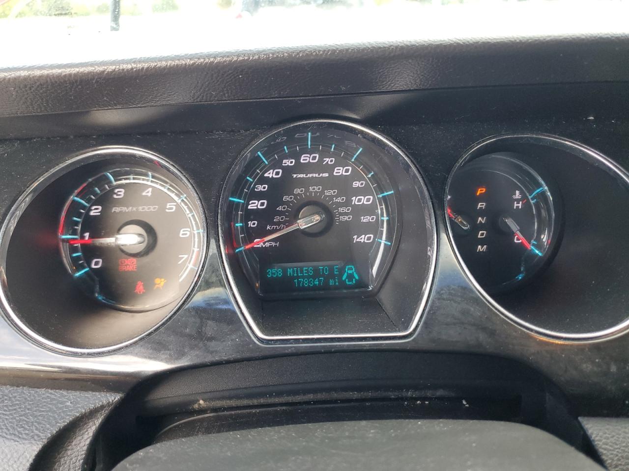 2011 Ford Taurus Limited VIN: 1FAHP2FW3BG135205 Lot: 70664195