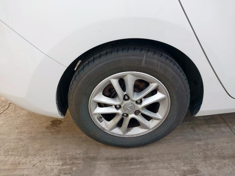2015 HYUNDAI I30 SE