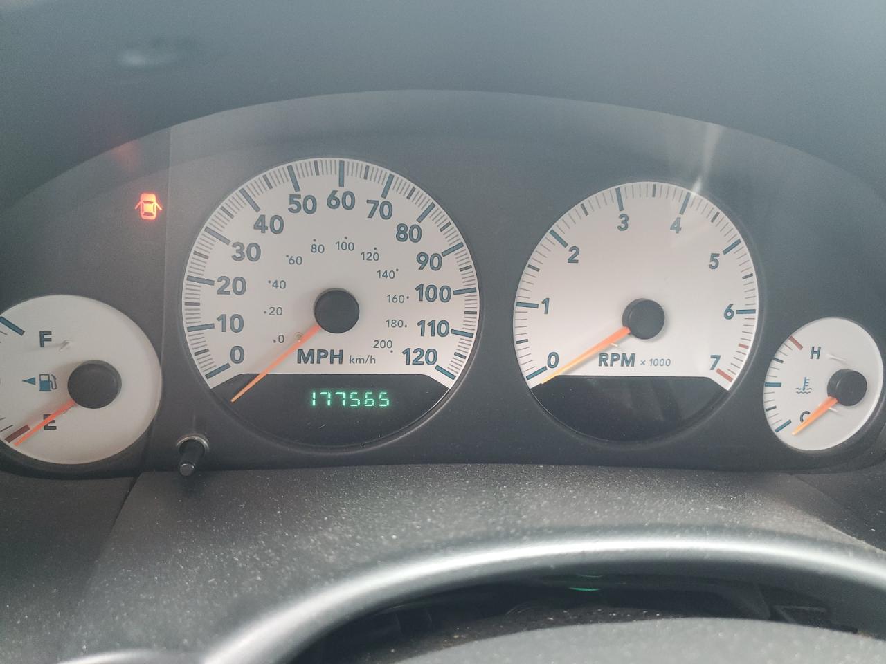 2005 Dodge Caravan Sxt VIN: 1D4GP45R75B325624 Lot: 69283065