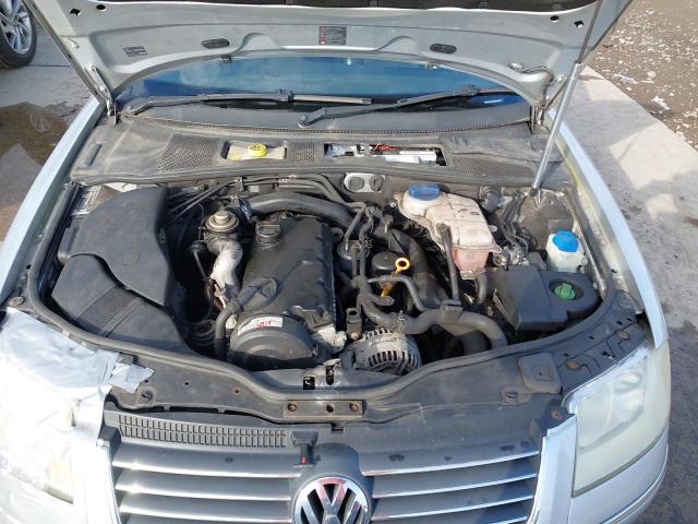 2005 VOLKSWAGEN PASSAT HIG
