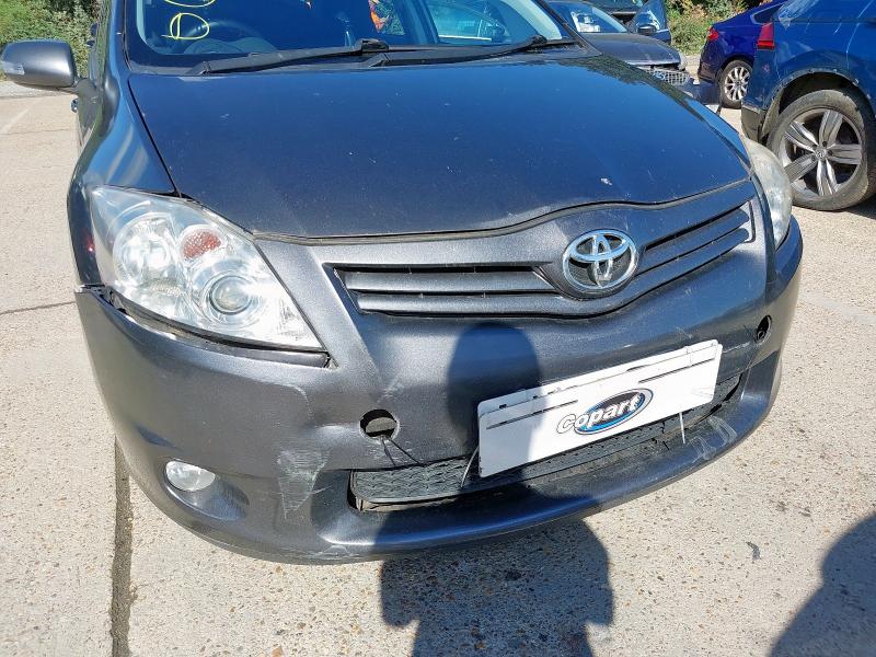 2012 TOYOTA AURIS COLOUR COLLECTION
