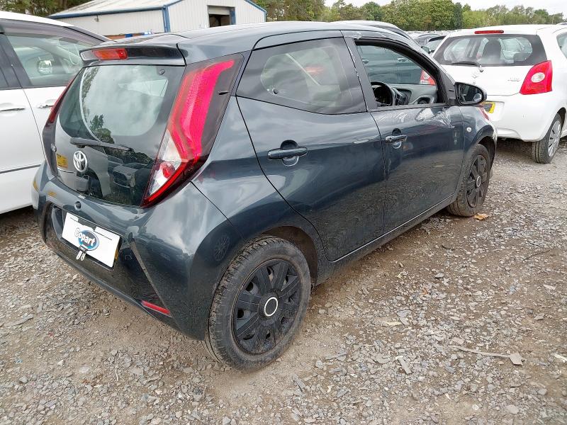 2018 TOYOTA AYGO X-PLAY