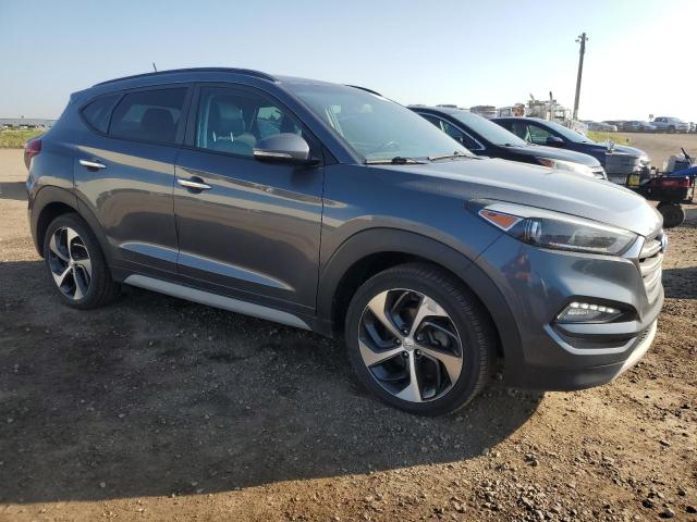  HYUNDAI TUCSON 2017 Синий