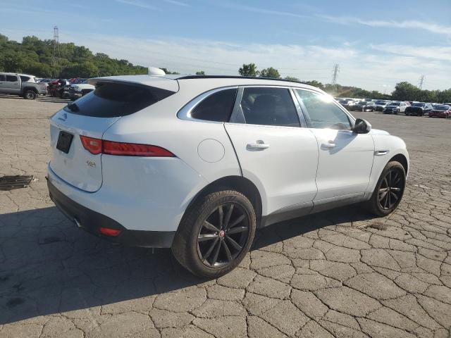 Паркетники JAGUAR F-PACE 2017 Белы