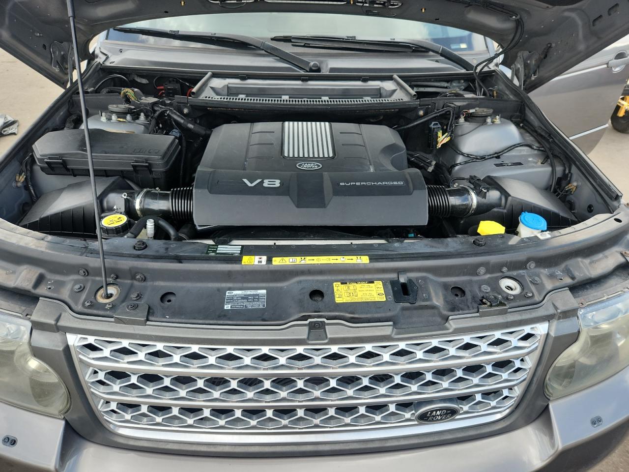 SALMF1E47AA318445 2010 Land Rover Range Rover Hse Luxury