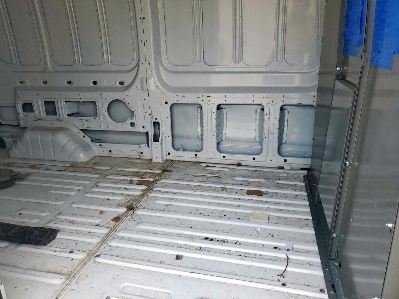 2023 Ford Transit T-250 VIN: 1FTBR1C88PKB28698 Lot: 70569385