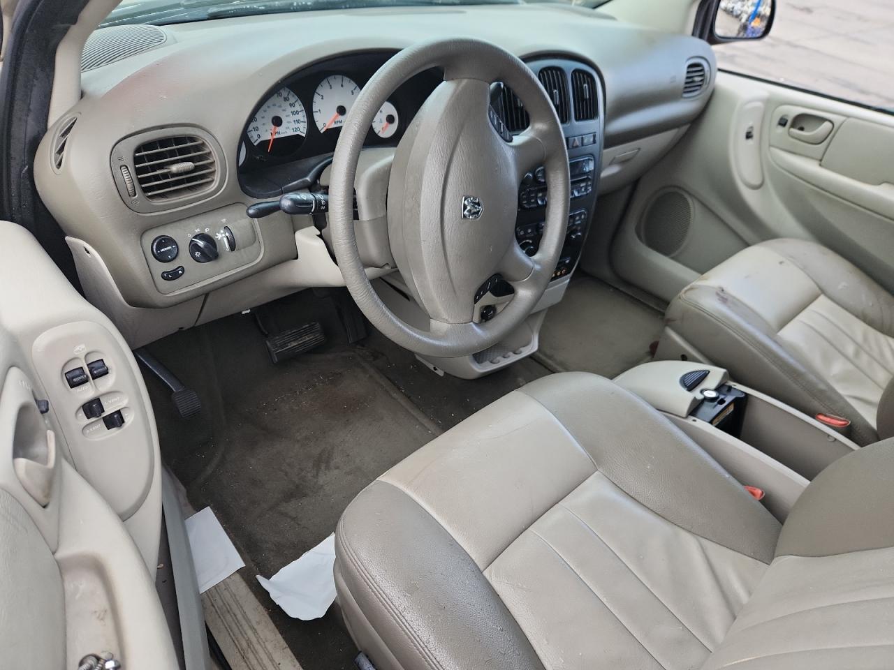 2005 Dodge Caravan Sxt VIN: 1D4GP45RX5B311118 Lot: 69861705