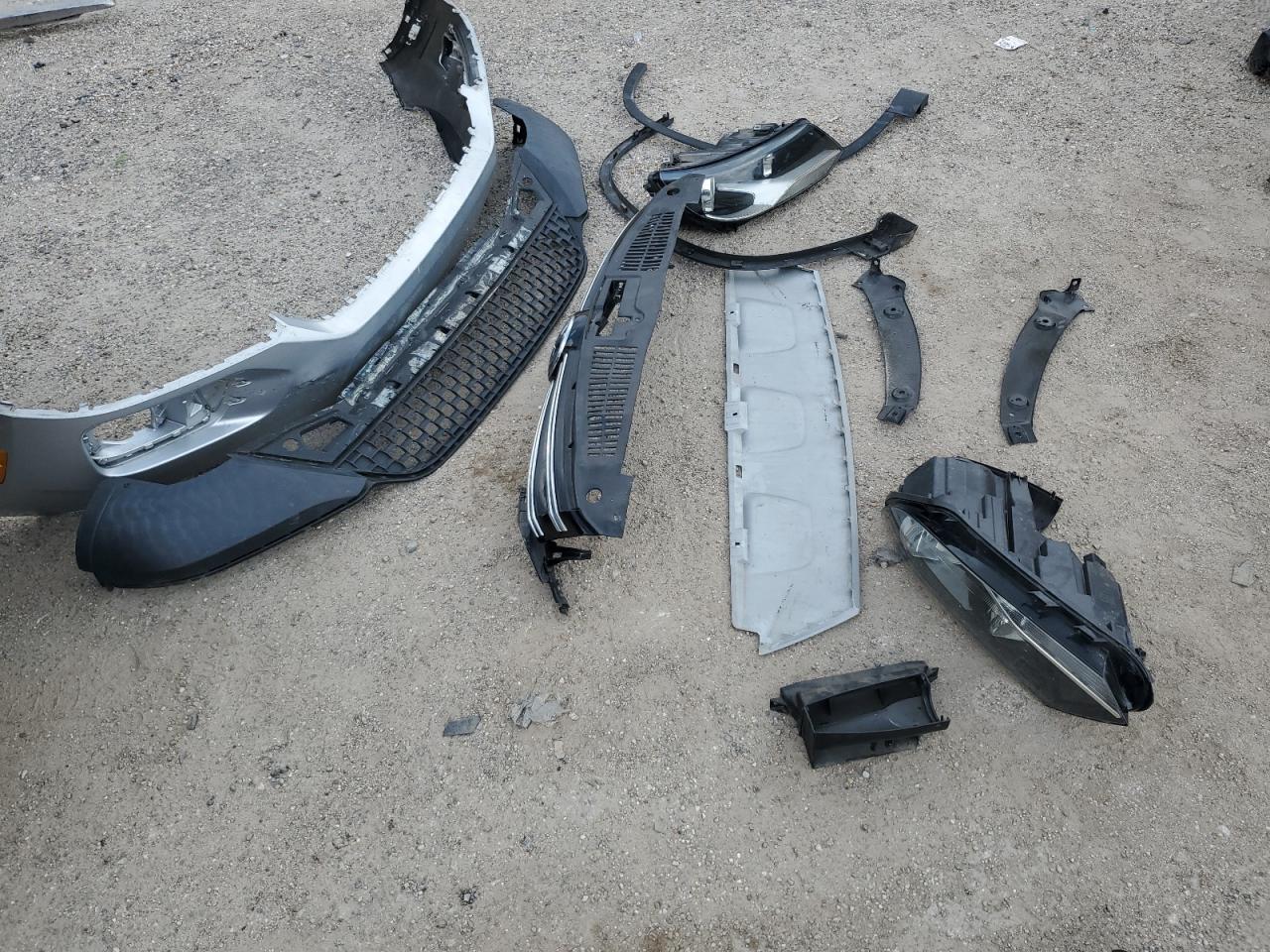 2018 Volkswagen Tiguan Limited VIN: WVGAV7AX3JK002014 Lot: 69226195