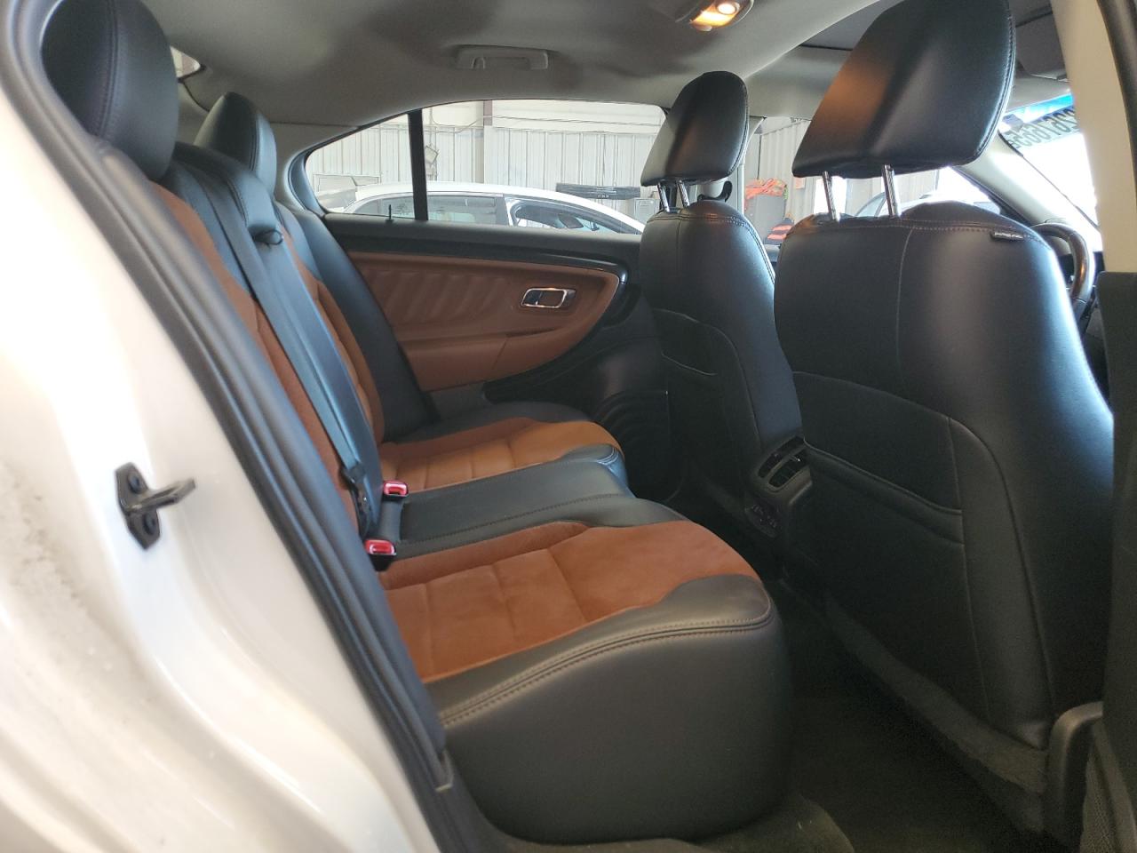 2011 Ford Taurus Sho VIN: 1FAHP2KT8BG190633 Lot: 68267665