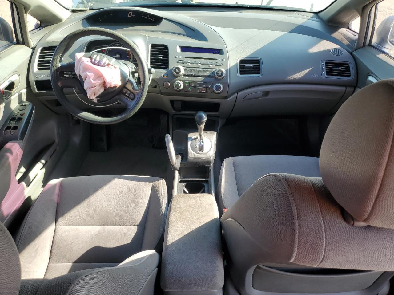 2007 Honda Civic Lx VIN: 1HGFA16527L137547 Lot: 70599535