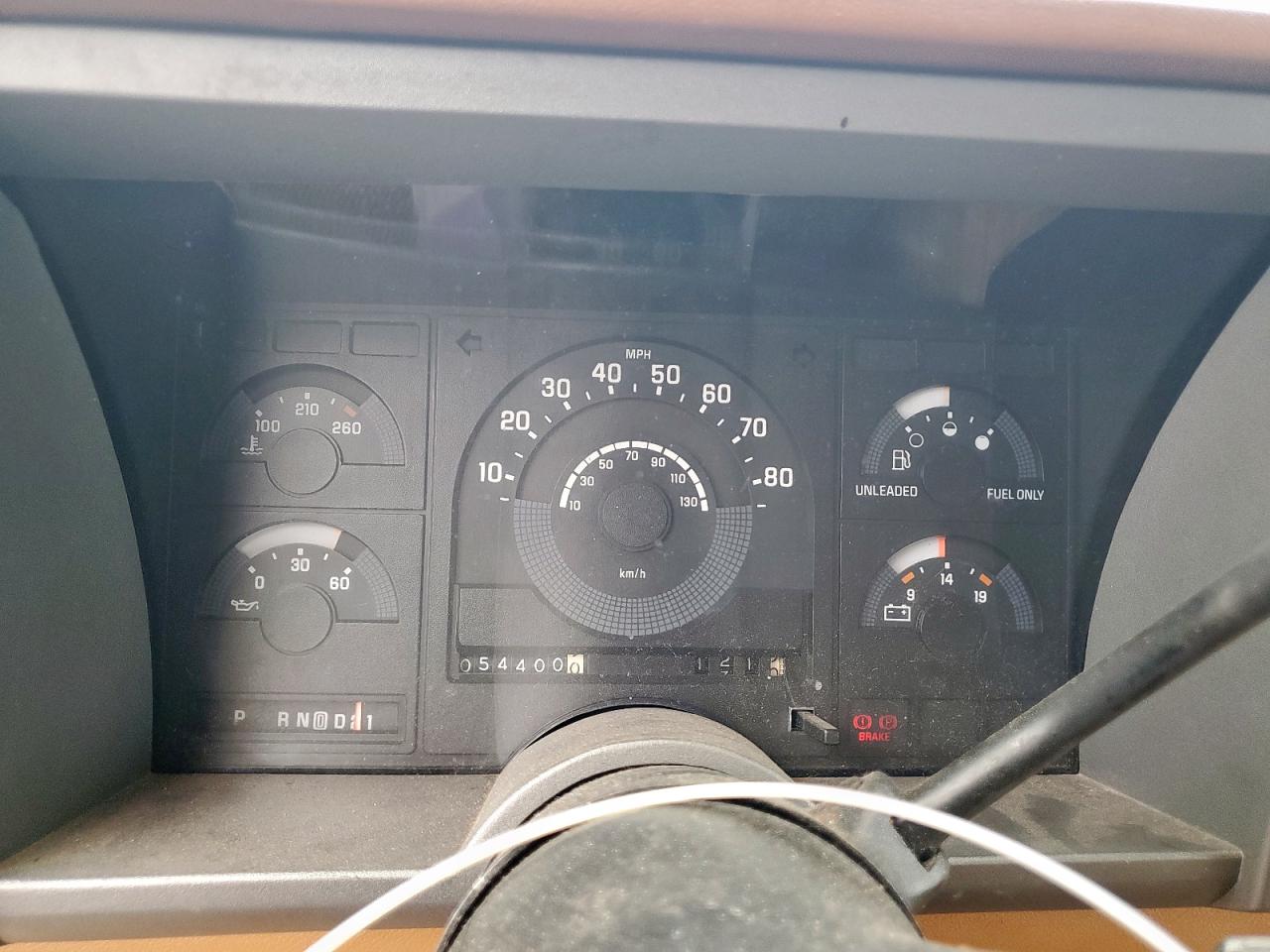 1989 Chevrolet Gmt-400 C1500 VIN: 2GCEC19KXK1186161 Lot: 69815925