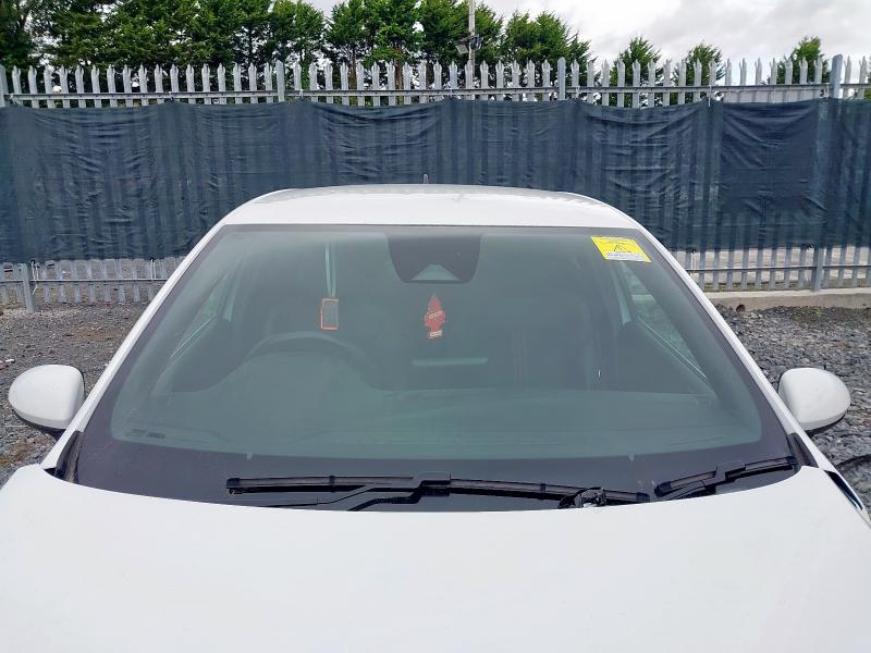 2022 RENAULT CLIO 1.6 E-TECH HYBRID 140 RS LINE 5DR AUTO