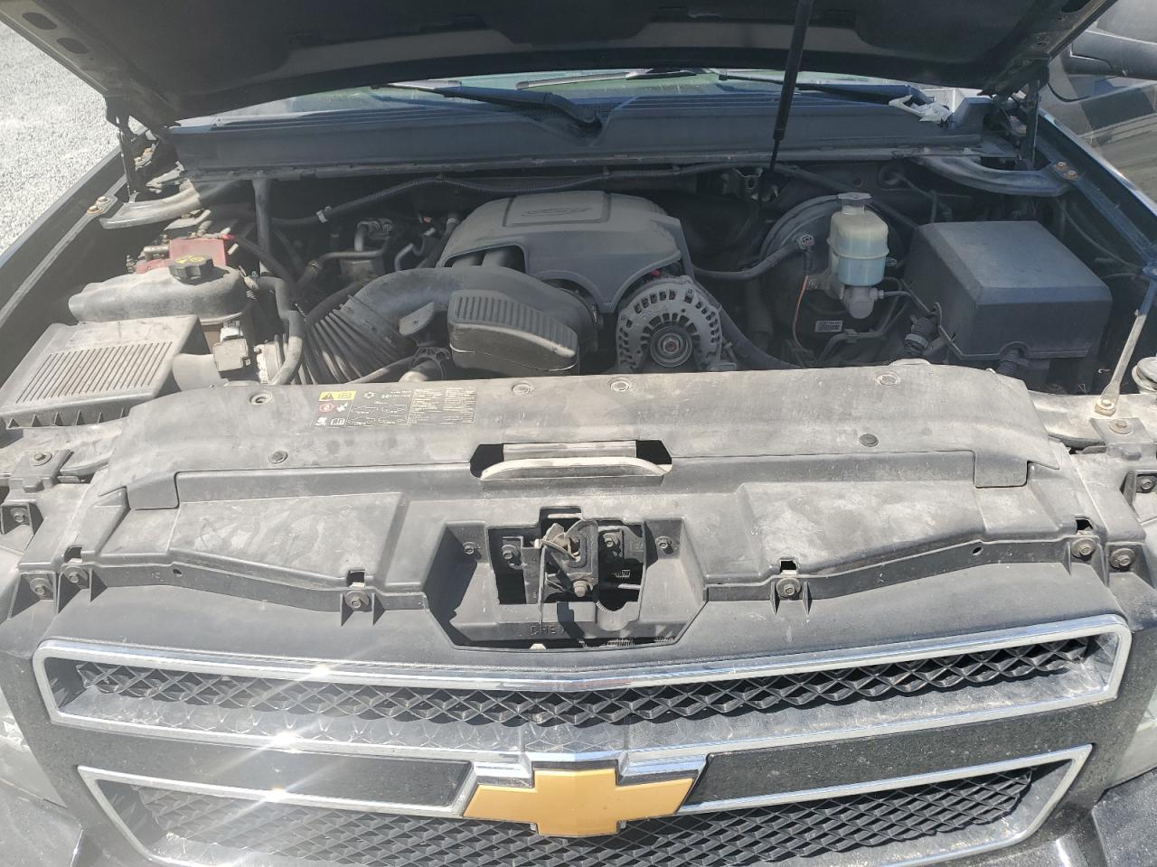 2012 Chevrolet Suburban C1500 Lt VIN: 1GNSCJE00CR101481 Lot: 69094655