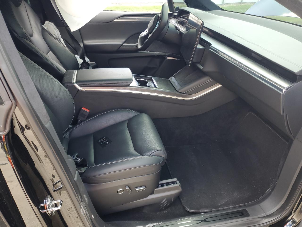 2022 Tesla Model X VIN: 7SAXCBE69NF357607 Lot: 67536845