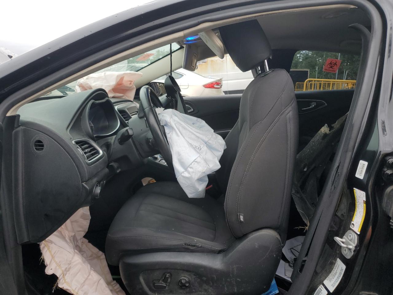 2015 Chrysler 200 Limited VIN: 1C3CCCAB5FN681665 Lot: 66894685