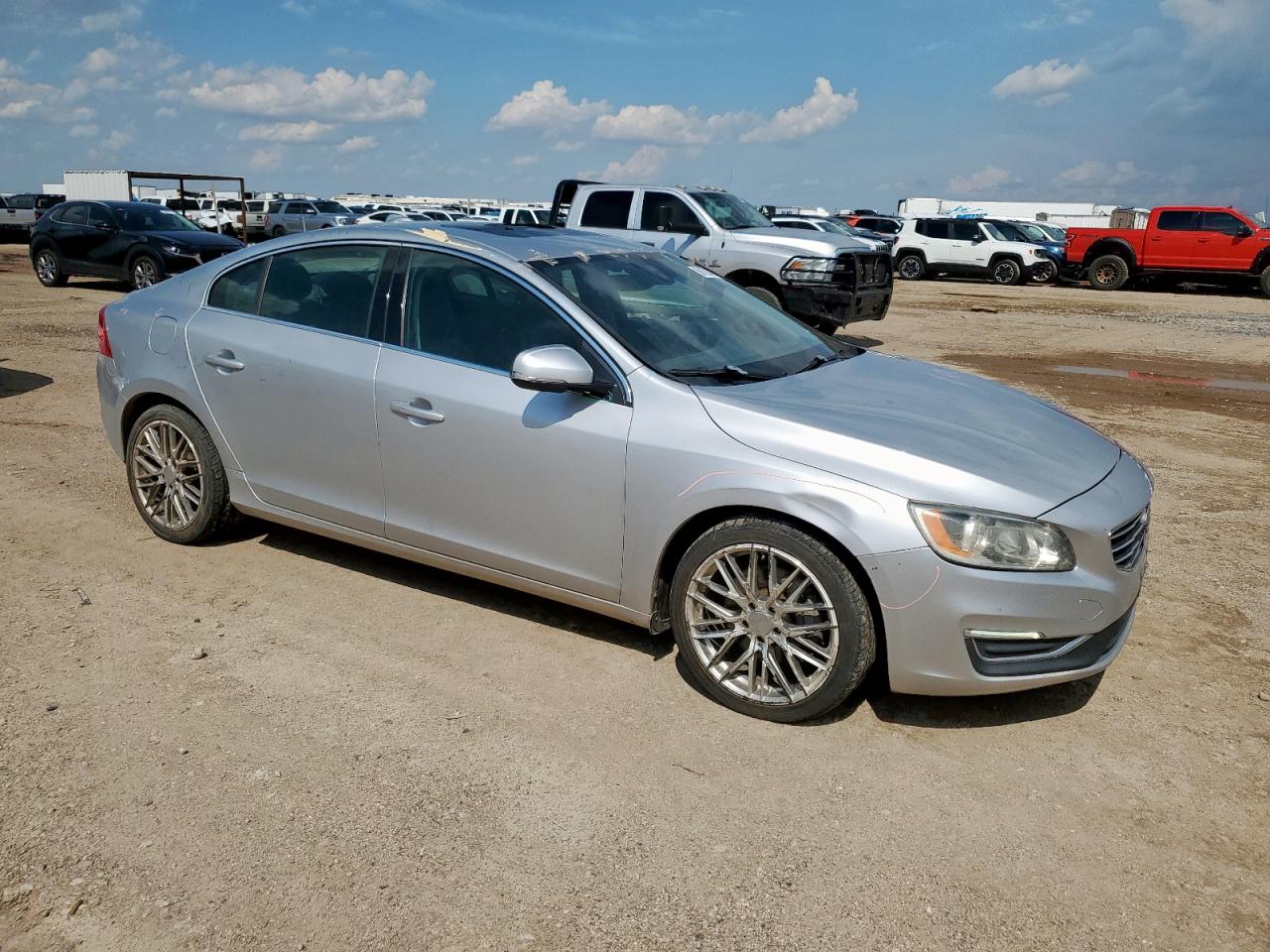 LYV402TK6HB139834 VOLVO S60 2017 SILVER Photo 4