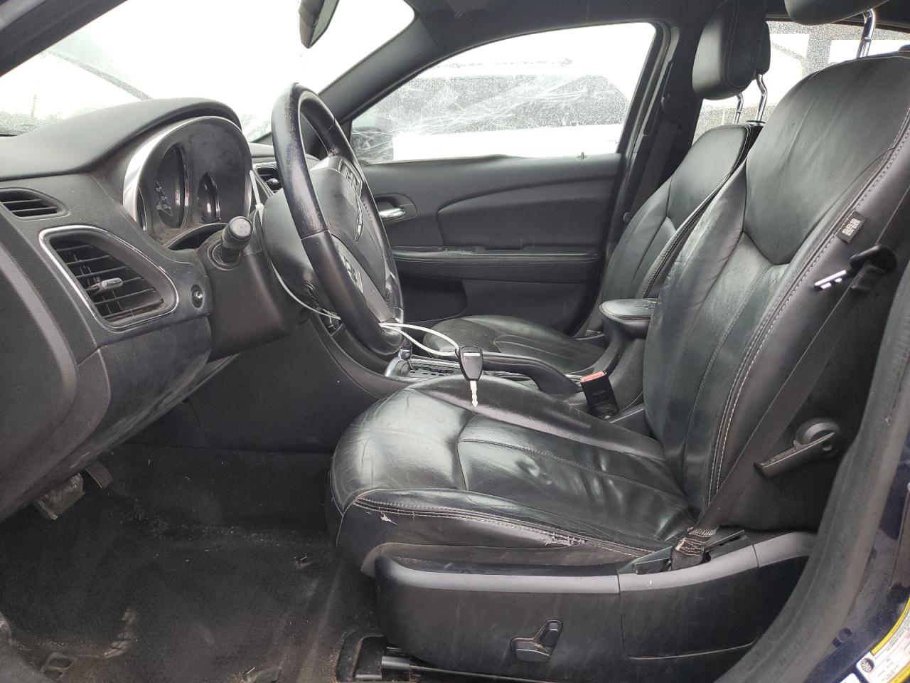2014 Chrysler 200 Limited VIN: 1C3CCBCG4EN158686 Lot: 68756065