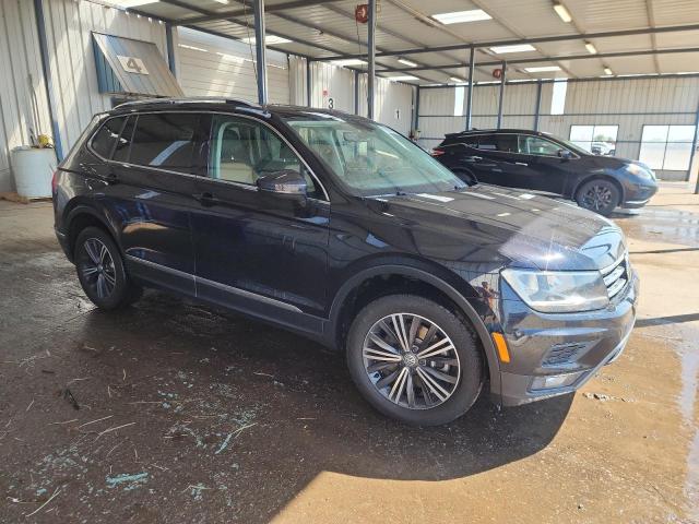  VOLKSWAGEN TIGUAN 2019 Черный