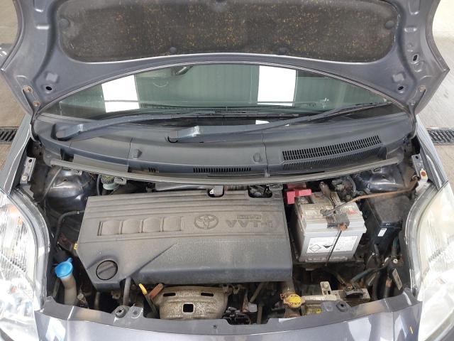 2010 TOYOTA YARIS TR V