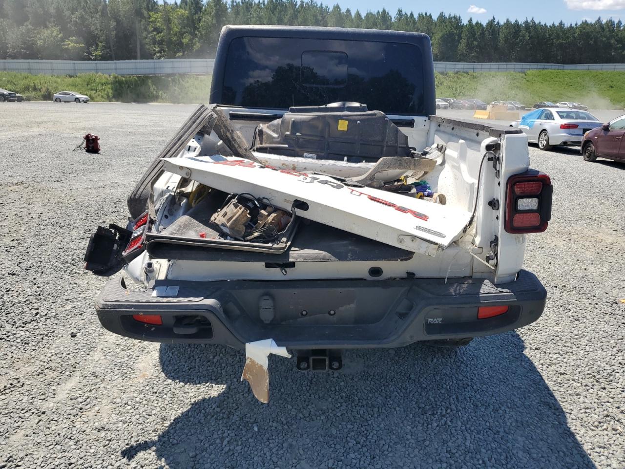 2020 Jeep Gladiator Overland VIN: 1C6HJTFG5LL197215 Lot: 70445325