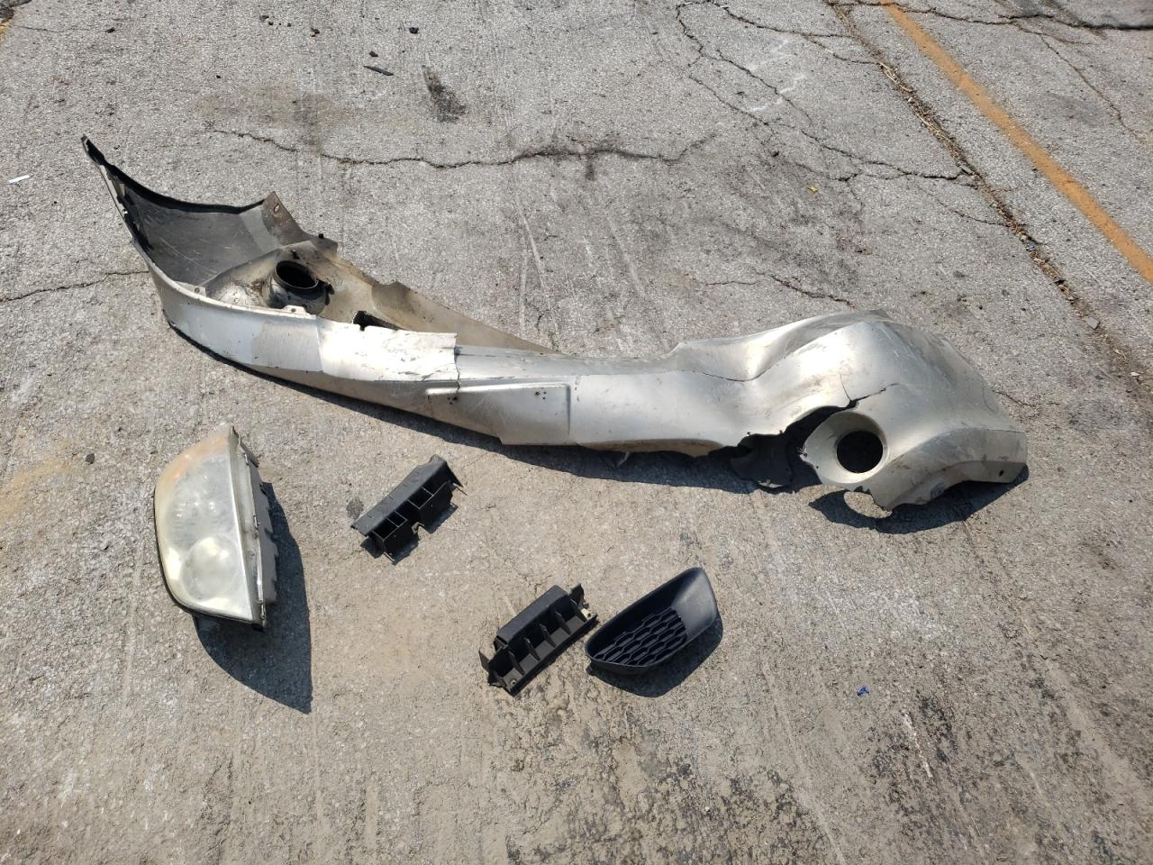 2003 Kia Sedona Ex VIN: KNDUP131936465370 Lot: 67221905